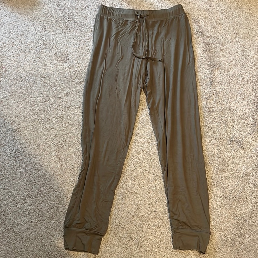 Dark green long pants